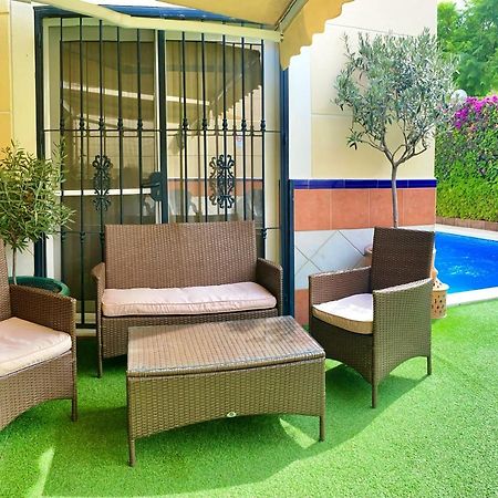 Casa Alameda Villa Фуeнхирола Екстериор снимка